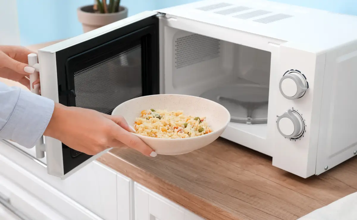 Microwave Plate Won’t Rotate: Causes & Fixes